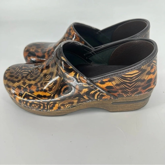Dansko Professional Clog Patent cheetah Tiger animal print size 40 - Picture 3 of 7